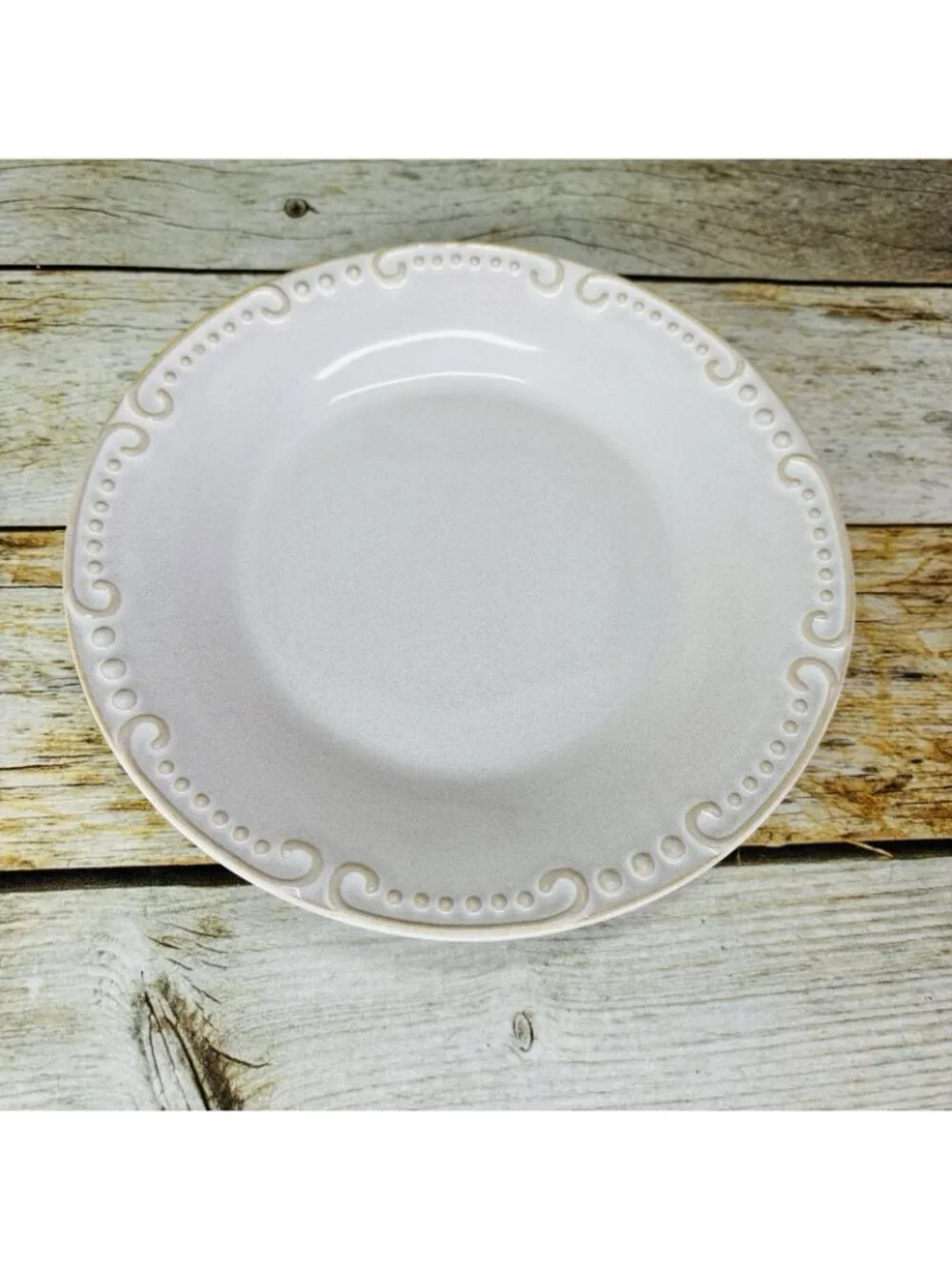 Pier 1 NATALIA Cream Embossed Dots & Scrolls Stoneware Salad Lunch Plates Set 2